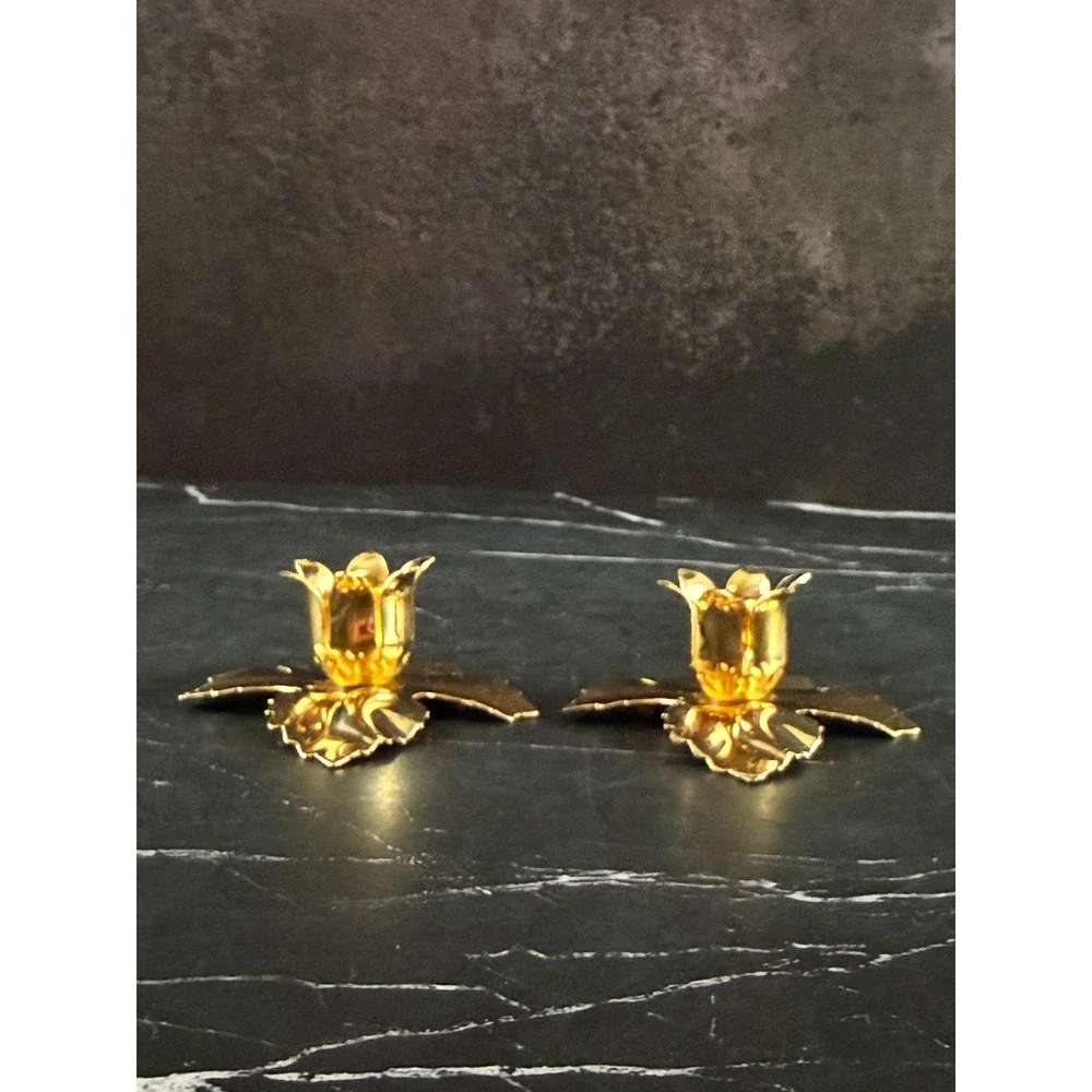 VTG PAIR (2) Gold Tone Metal Leaf Candle Holders 1.5X3X3